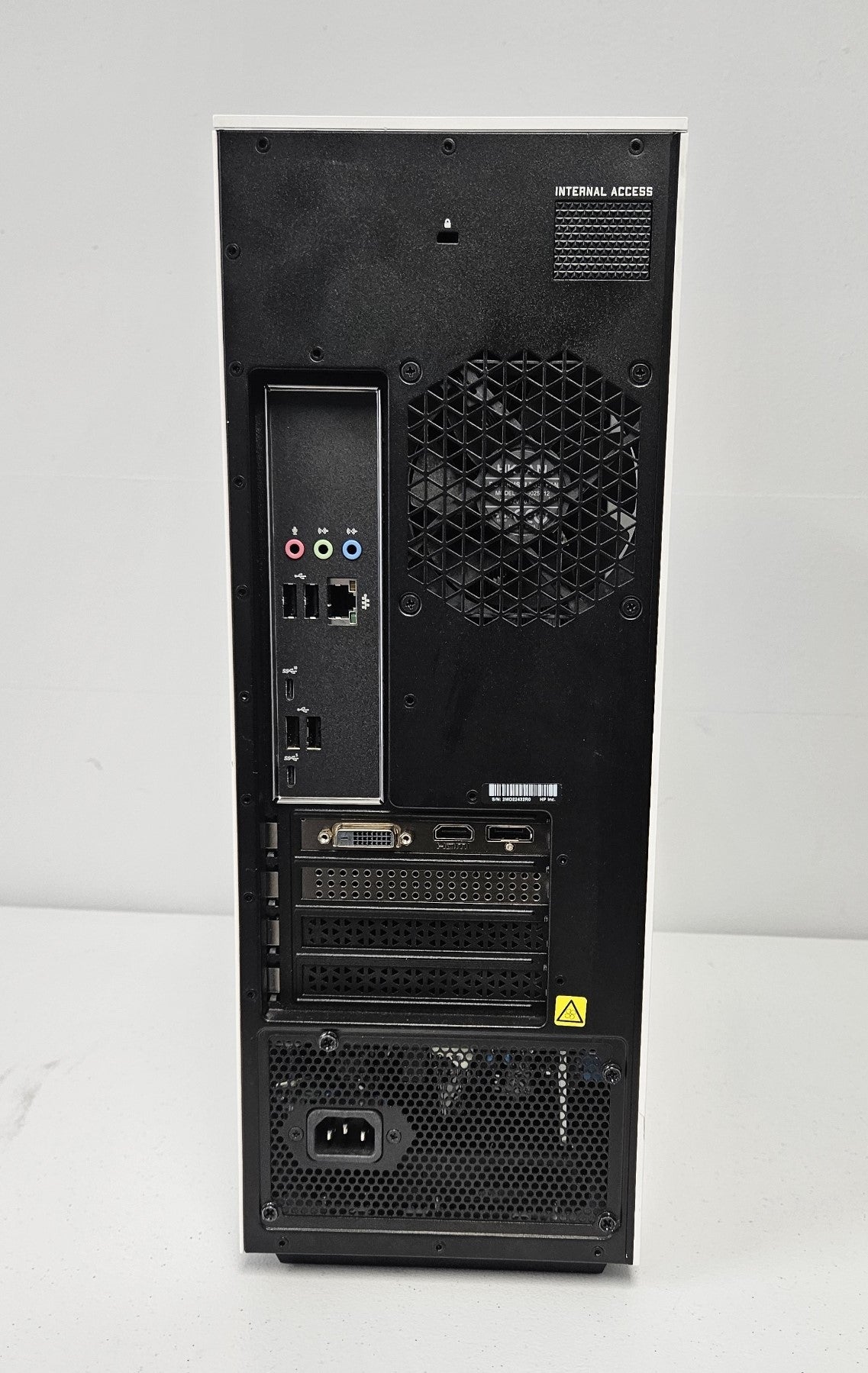 HP OMEN - 25L Gaming Desktop/ Ryzen 5 5600G / GTX 1660 Super