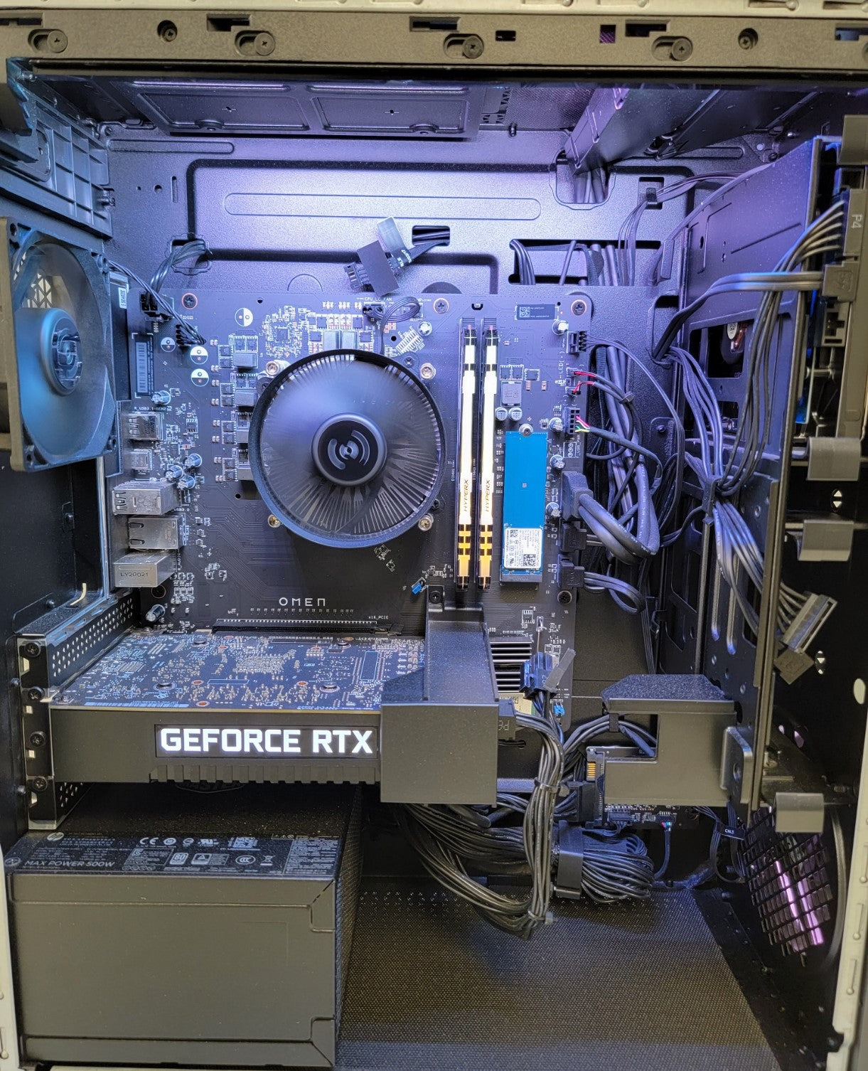 HP OMEN - 30L Gaming Desktop Ryzen 7 3700X / RTX 2060