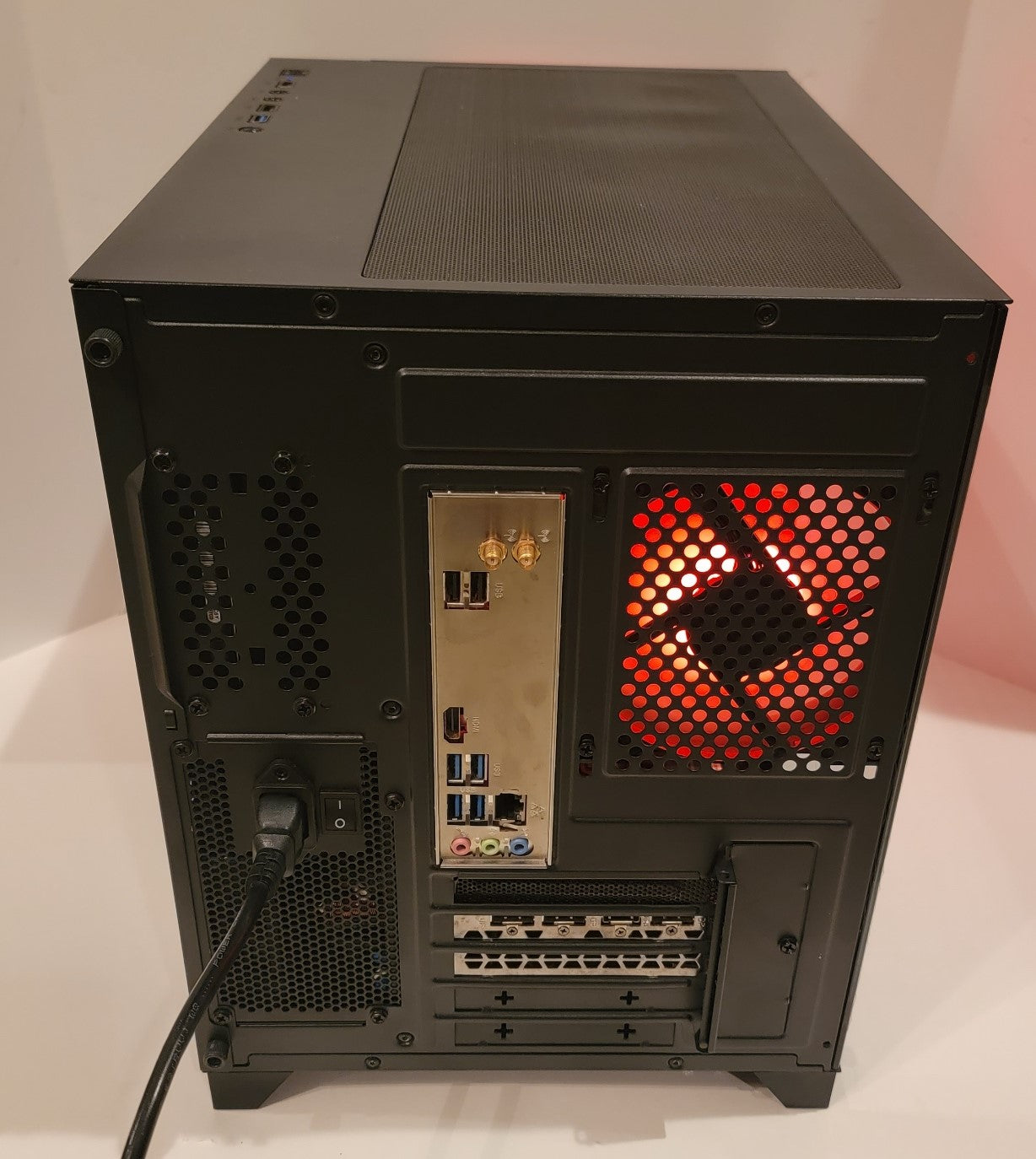DIYPC Gaming Build / Ryzen 7-3700X / GTX 1660 Super / Windows 10