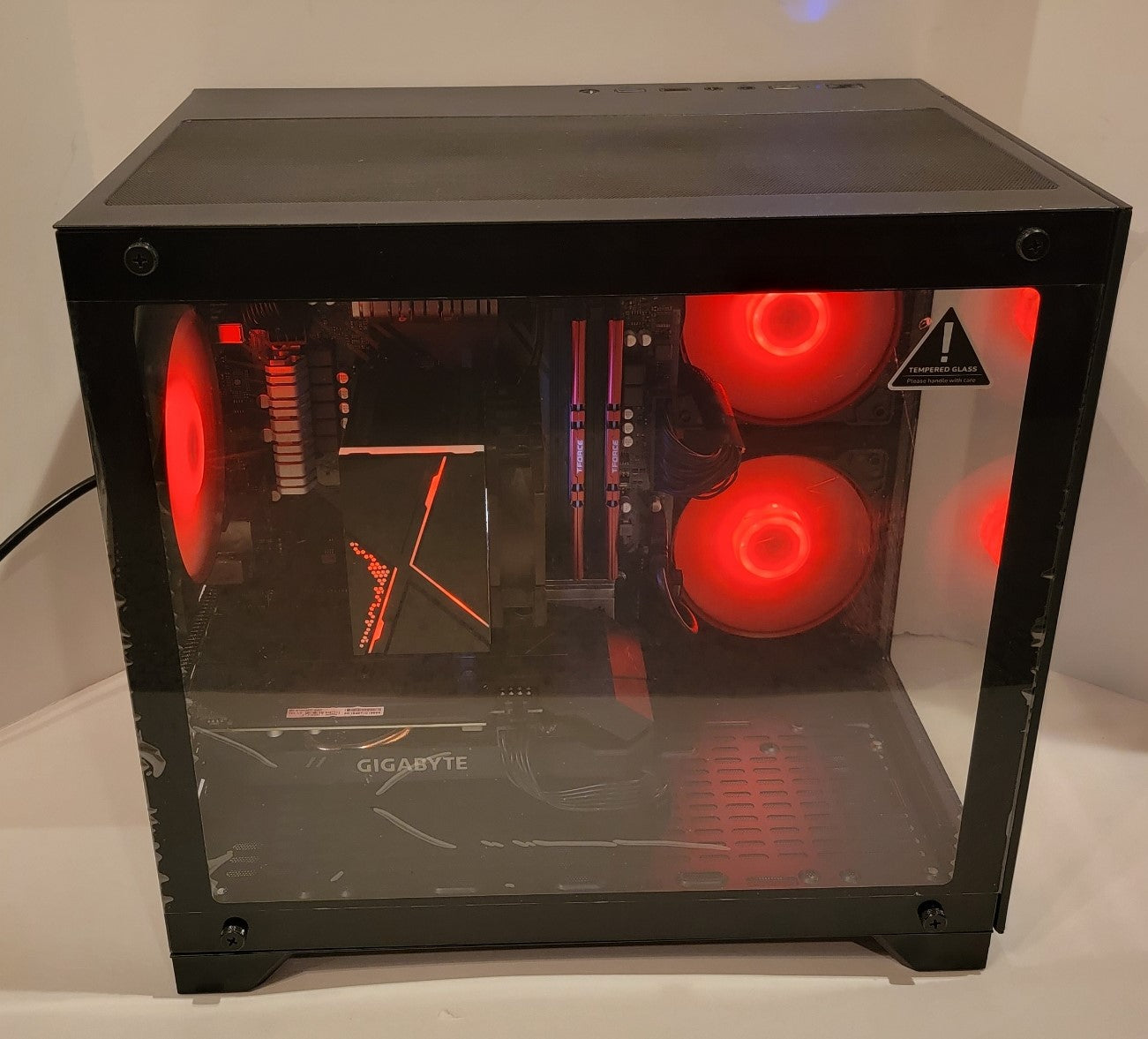 DIYPC Gaming Build / Ryzen 7-3700X / GTX 1660 Super / Windows 10
