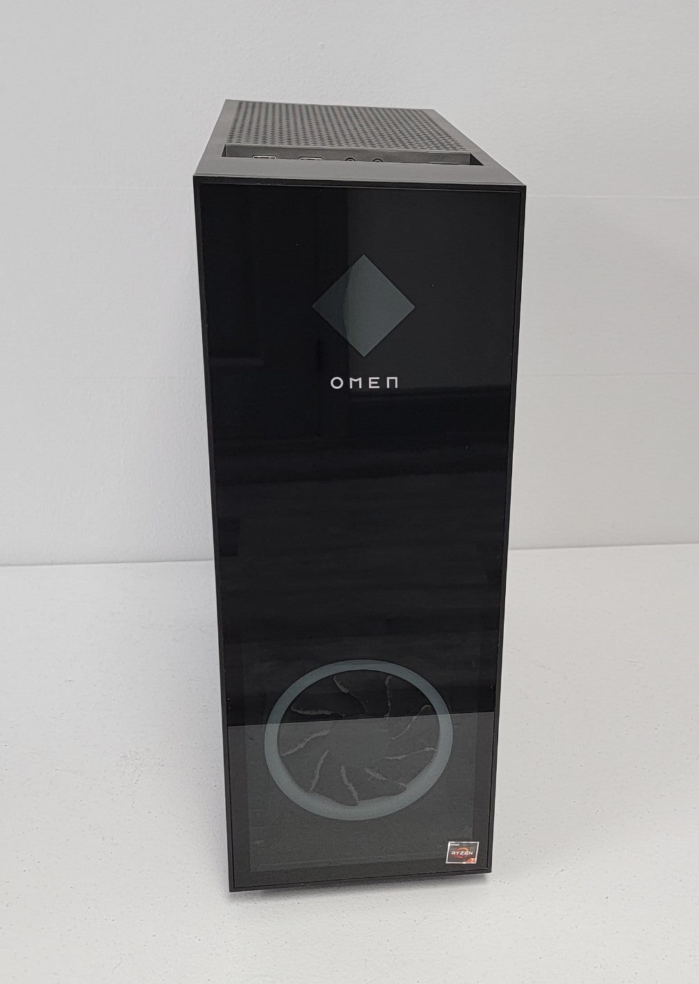 HP OMEN - 30L Gaming Desktop Ryzen 7 3700X / RTX 2060