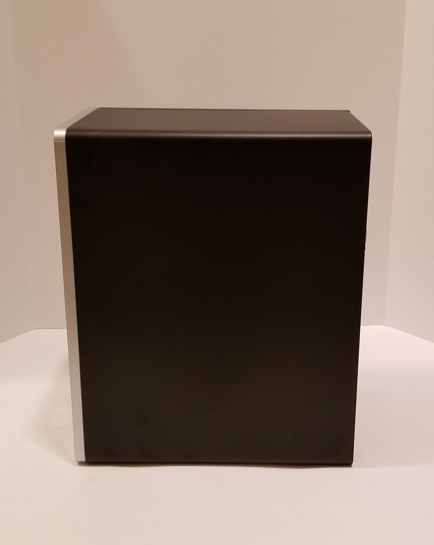 HP Pavilion 590-p0053w Celeron G4900 - Rekes Sales