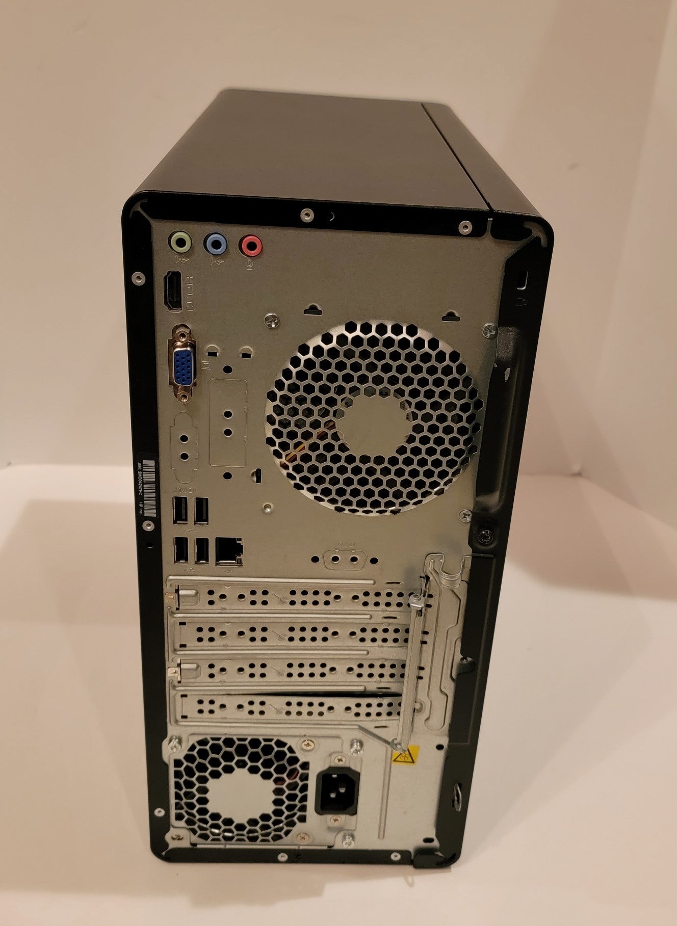 HP Pavilion / i3 10th Gen / 256GB SSD / Windows 11