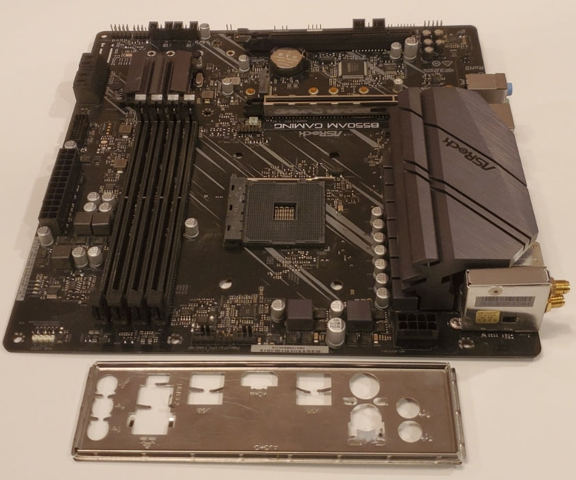 ASRock B550AM Gaming Motherboard (Broken PCIE Express Slot Clip)