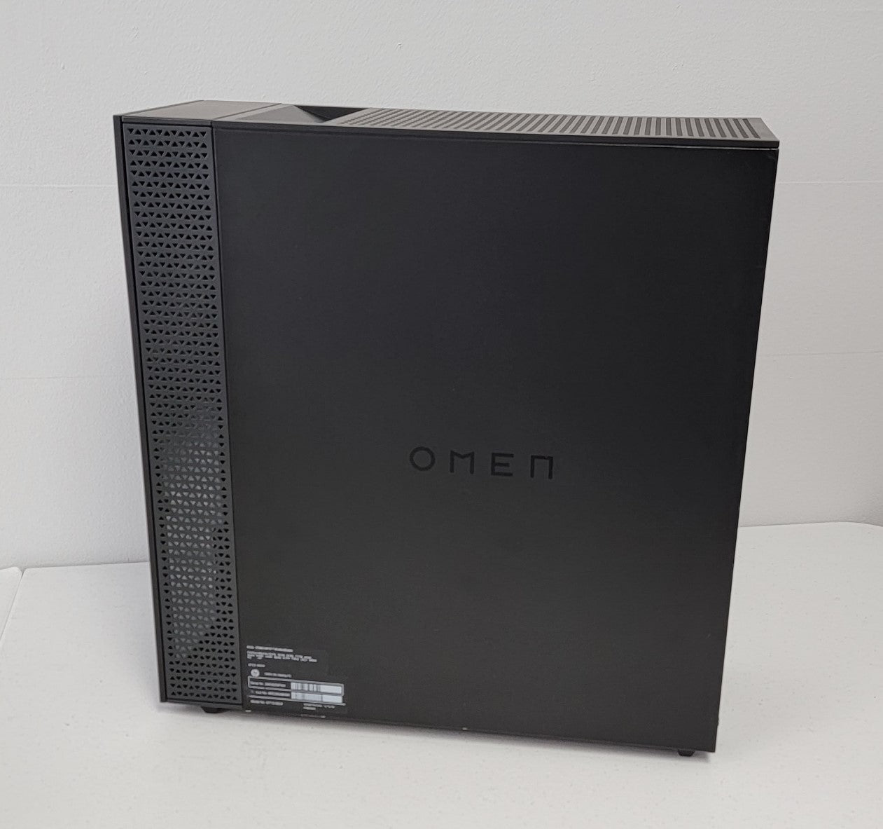 HP OMEN - 30L Gaming Desktop Ryzen 7 3700X / RTX 2060
