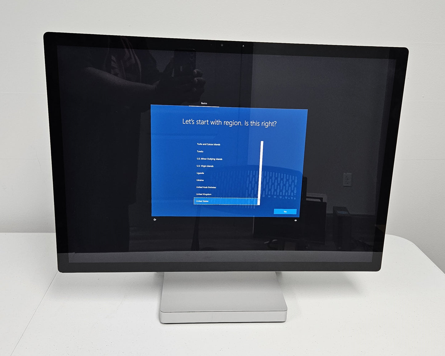 Microsoft Surface Studio / i7-6820HQ / GTX 980M / Windows 10 Pro