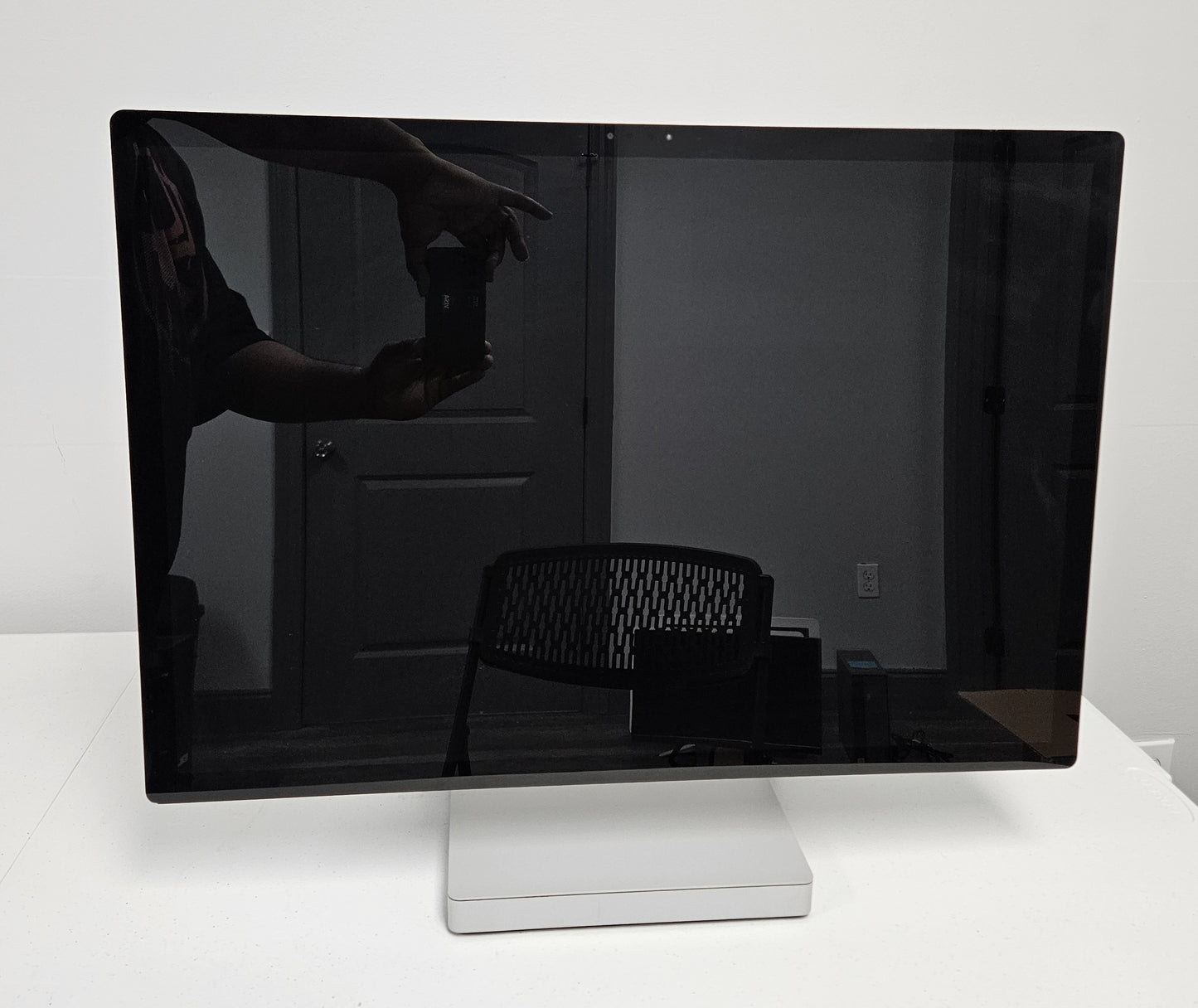 Microsoft Surface Studio / i7-6820HQ / GTX 980M / Windows 10 Pro