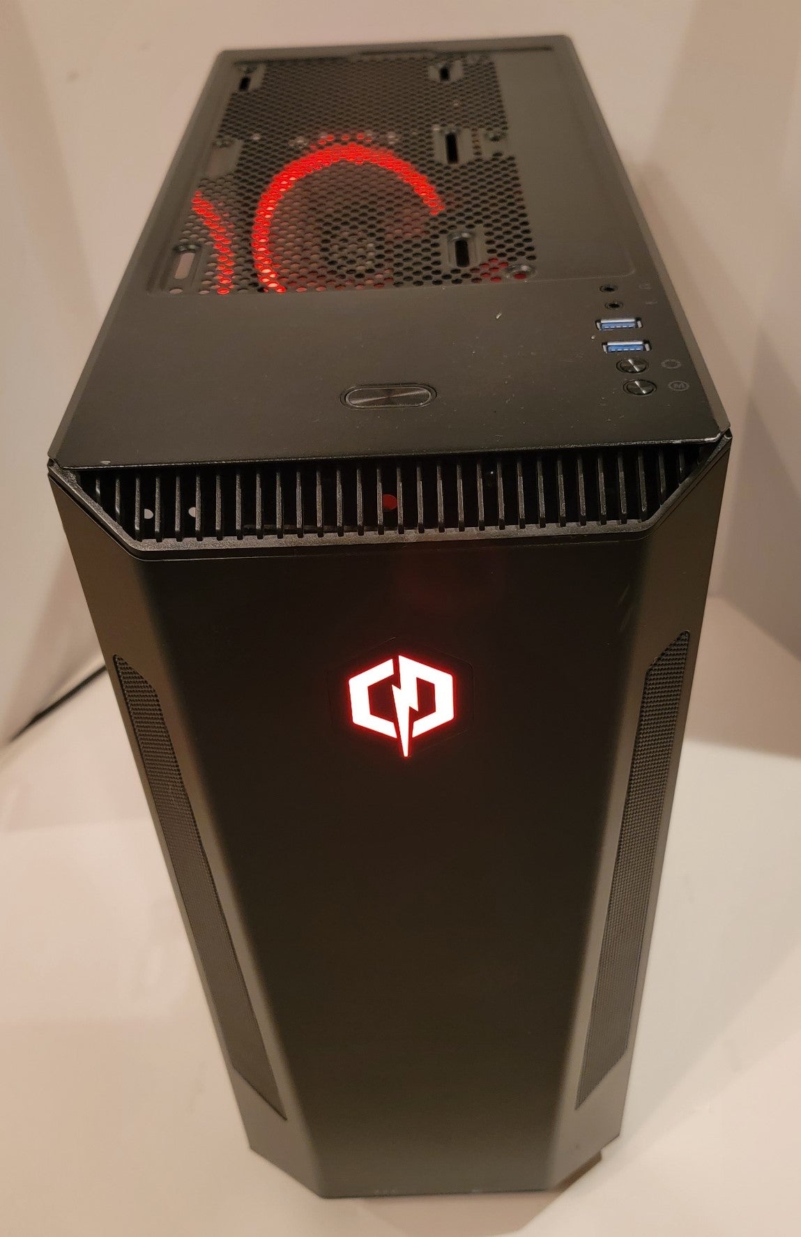 CyberPowerPC - Gaming Desktop / AMD Ryzen 5 3600 / RX 580