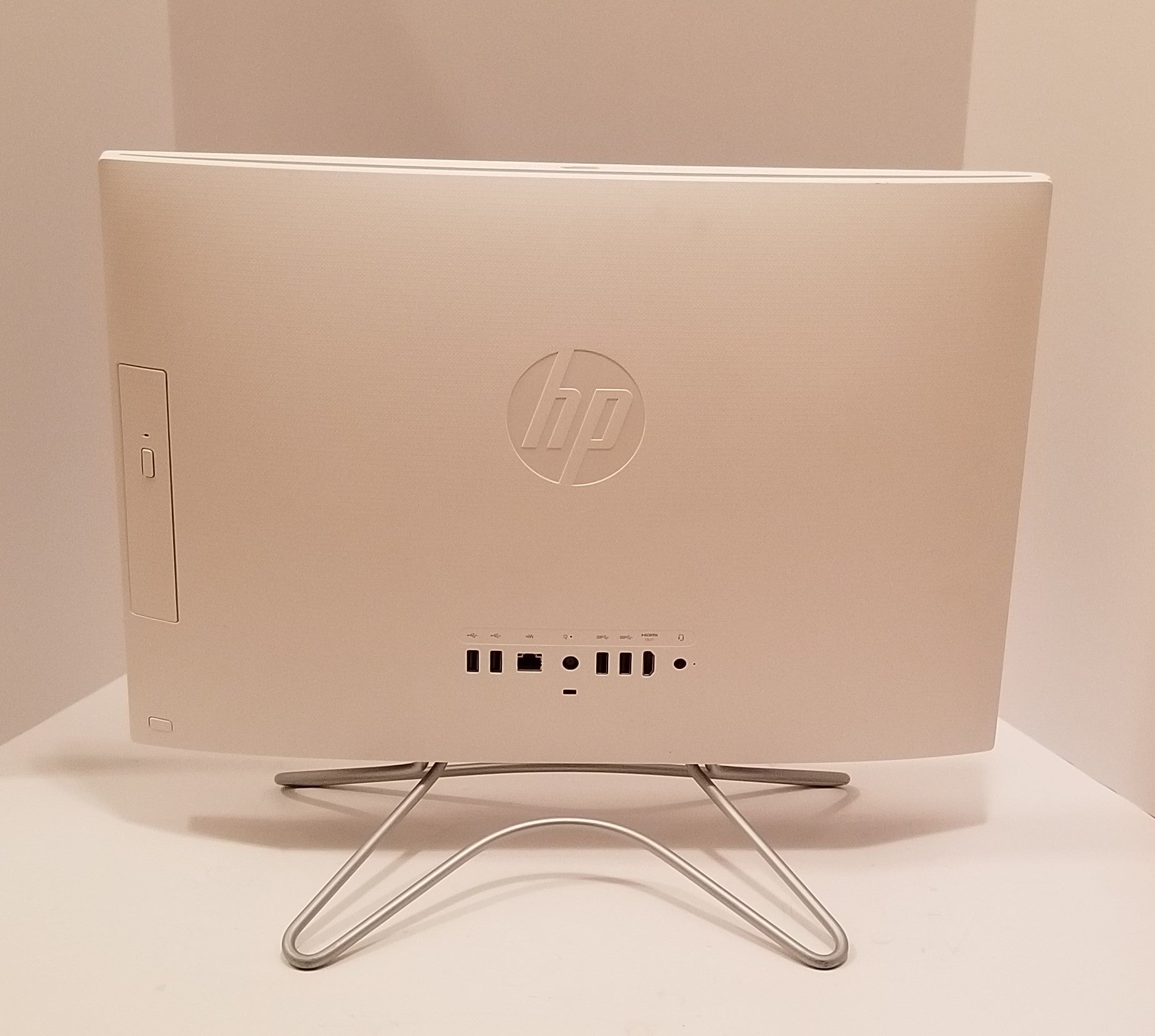HP 22-c0063w AIO 21.5" FHD Celeron G4900T - Rekes Sales