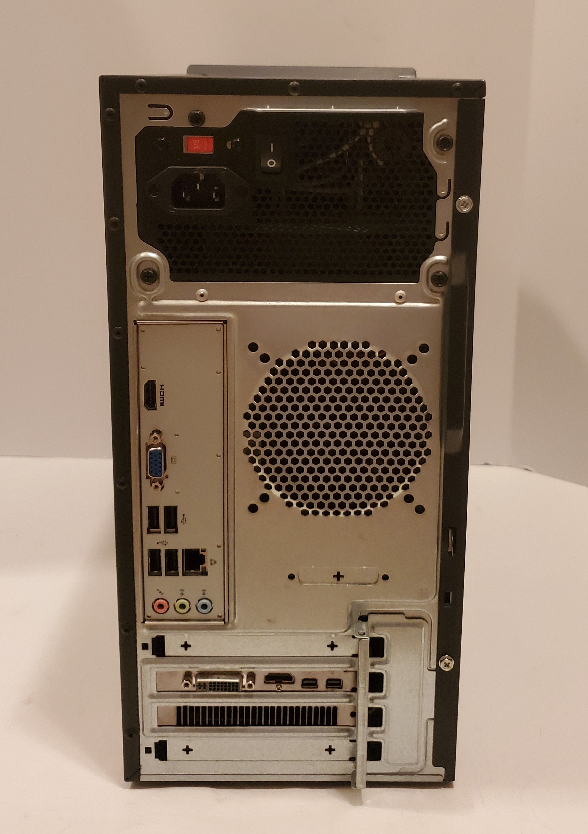 Acer Aspire TC-605 Core i5 Gaming Desktop Intel Core i5 4440 / AMD HD 7770 - Rekes Sales