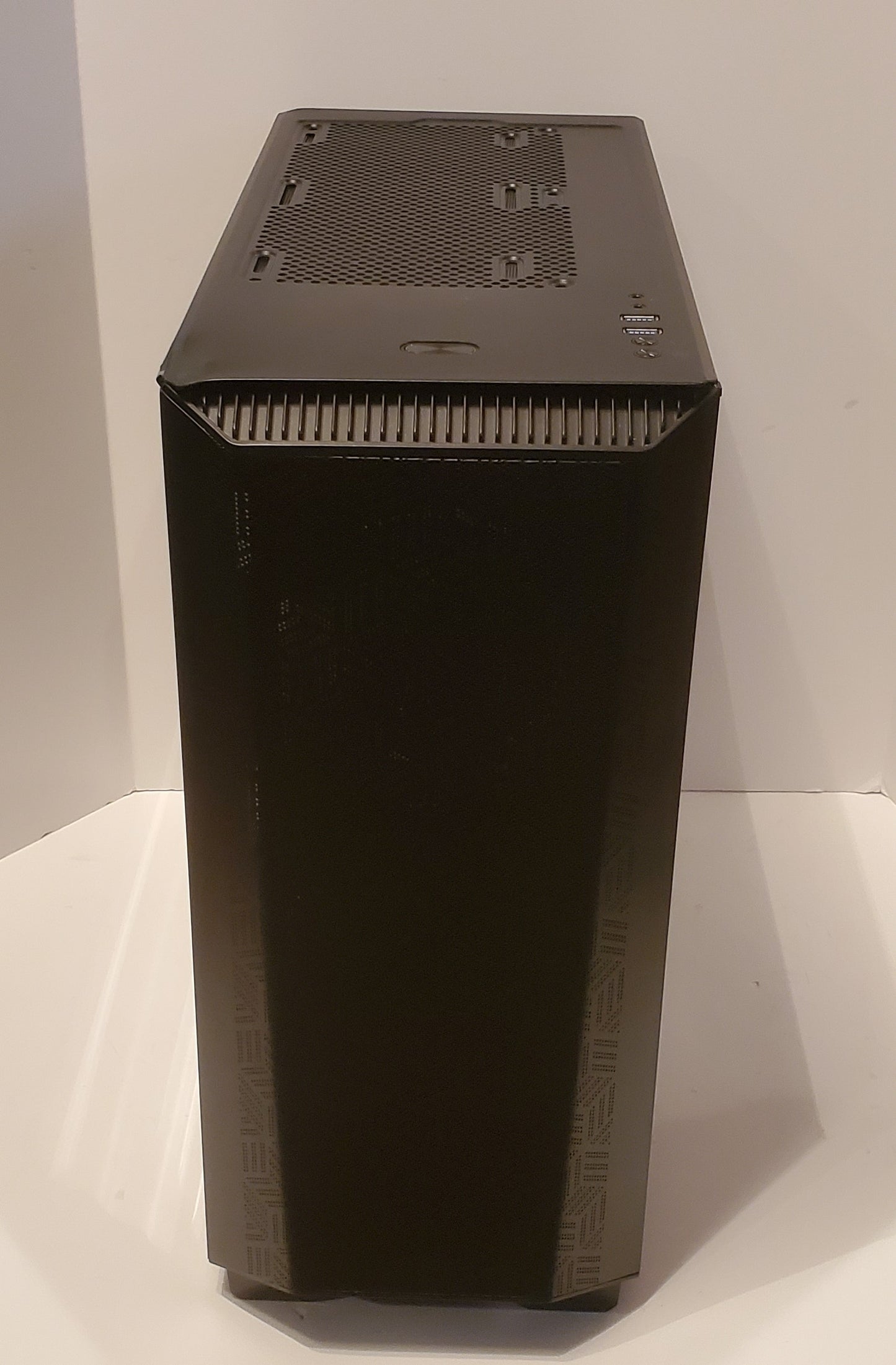 CyberpowerPC Gaming Tower AMD Ryzen 3 3100 / Radeon RX 570
