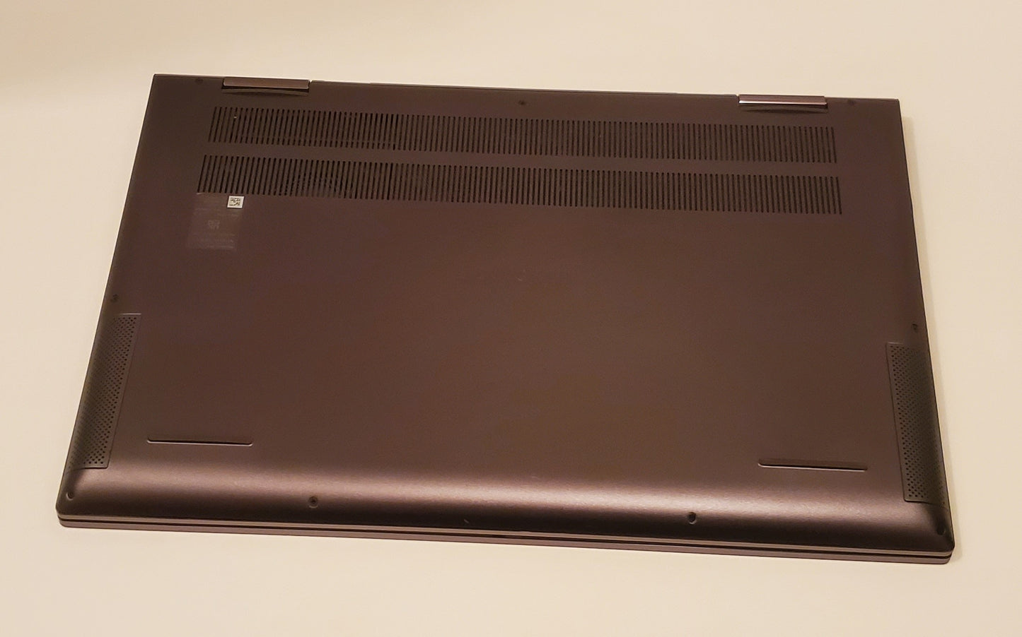 Dell Inspiron 7506 Intel Core i7-1165G7 / Intel Iris Xe Max