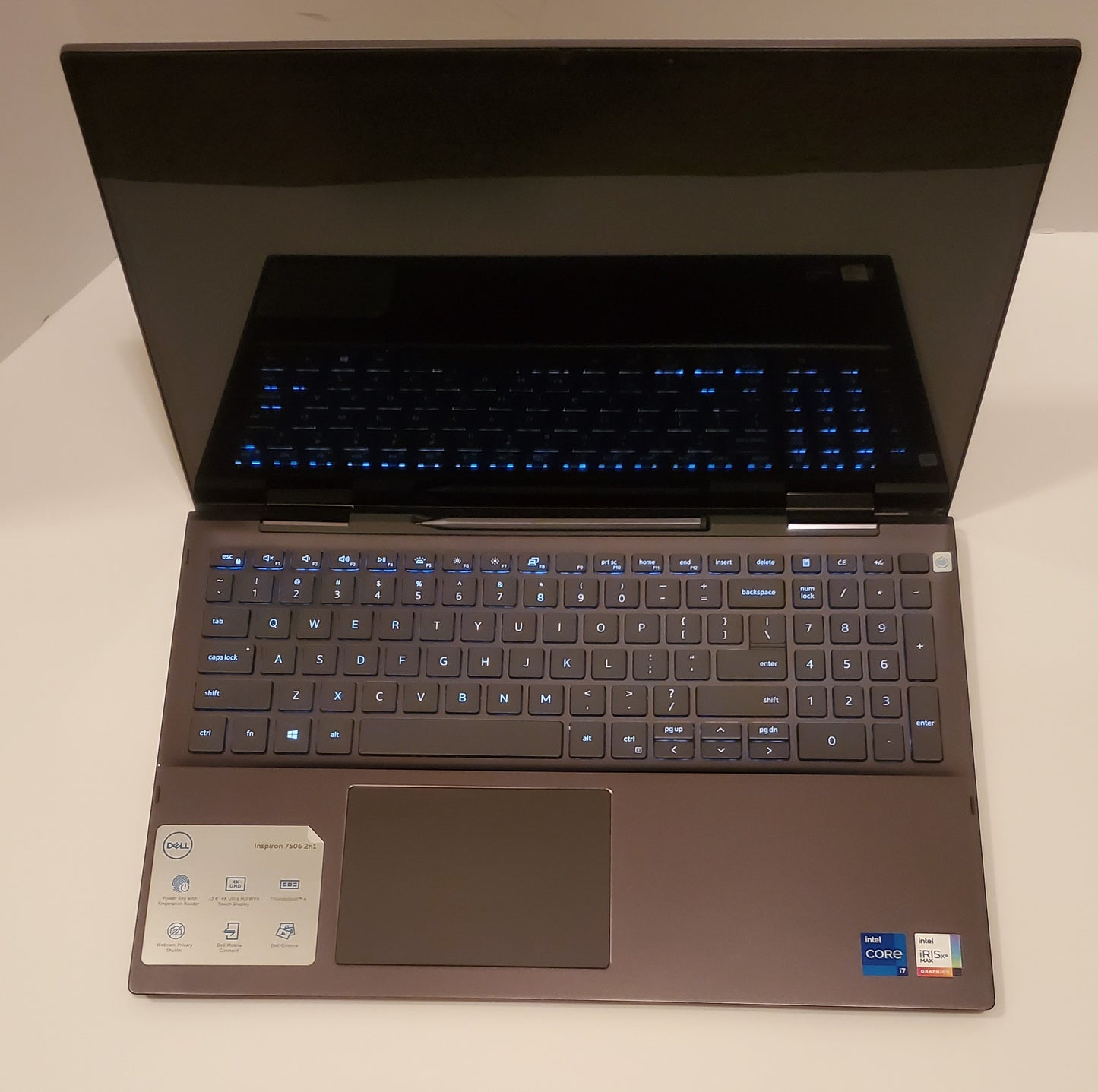 Dell Inspiron 7506 Intel Core i7-1165G7 / Intel Iris Xe Max