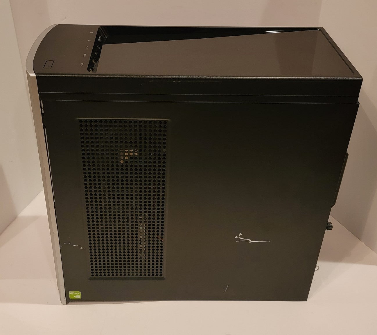HP Envy / i7 6th Gen / GTX 750 Ti / Windows 10