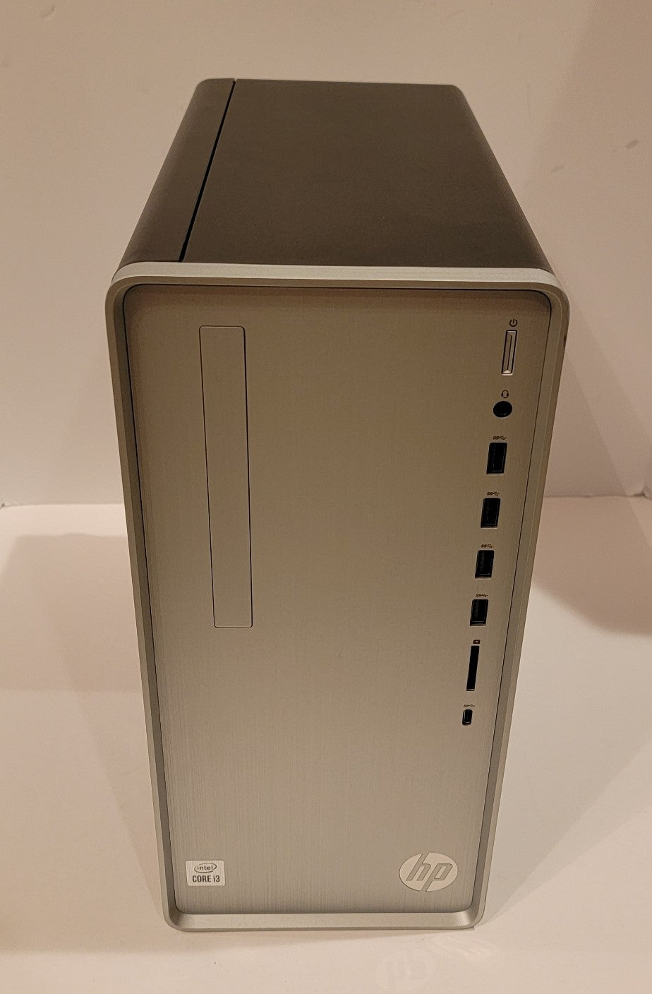 HP Pavilion / i3 10th Gen / 256GB SSD / Windows 11