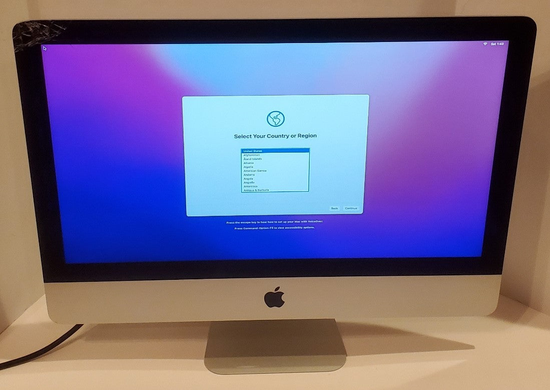 21.5" iMac MK442LL/A Intel Core i5 / 8GB Ram / 1TB HDD / OS Monterey (Damaged Screen)